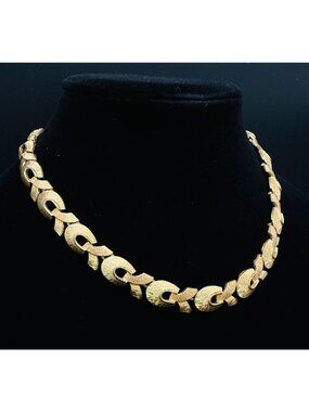 Vintage 1950s-1960s MONET Signed Textured Gold-Tone Link Necklace